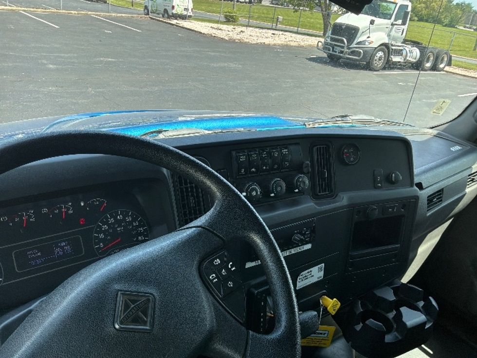 Medium Duty Box Truck-Light and Medium Duty Trucks-International-2020-MV607-Harrisburg-PA-138,246\n\t\tmiles-$ 59,000 - Image 24