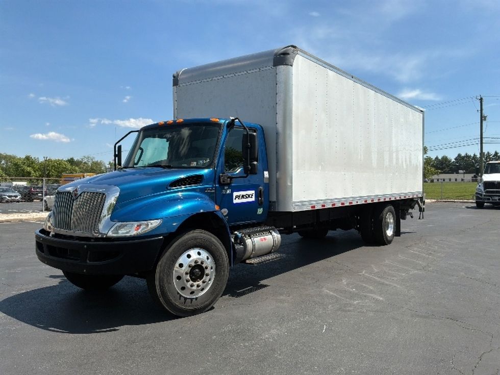 Medium Duty Box Truck-Light and Medium Duty Trucks-International-2020-MV607-Harrisburg-PA-138,246\n\t\tmiles-$ 59,000 - Image 3