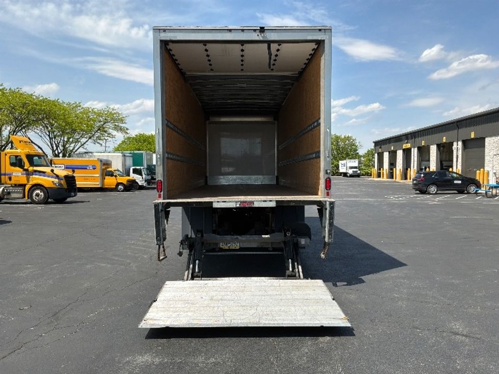 Medium Duty Box Truck-Light and Medium Duty Trucks-International-2020-MV607-Harrisburg-PA-138,246\n\t\tmiles-$ 59,000 - Image 9
