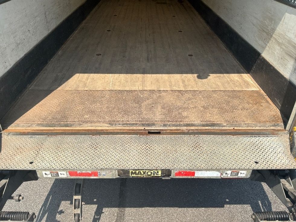Medium Duty Box Truck-Light and Medium Duty Trucks-International-2020-MV607-Harrisburg-PA-145,400\n\t\tmiles-$ 45,500 - Image 10