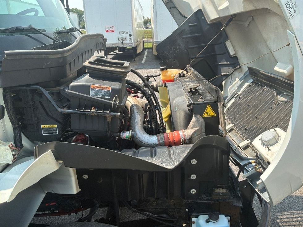 Medium Duty Box Truck-Light and Medium Duty Trucks-International-2020-MV607-Harrisburg-PA-145,400\n\t\tmiles-$ 45,500 - Image 23