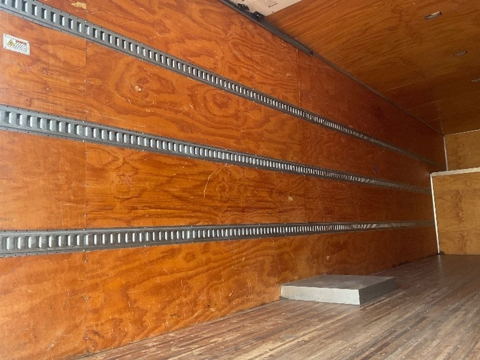 Medium Duty Box Truck-Light and Medium Duty Trucks-International-2020-MV607-Harrisburg-PA-157,159\n\t\tmiles-$ 54,750 - Image 10