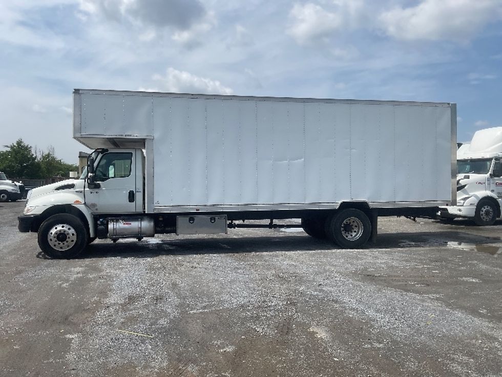Medium Duty Box Truck-Light and Medium Duty Trucks-International-2020-MV607-Harrisburg-PA-157,159\n\t\tmiles-$ 54,750 - Image 4