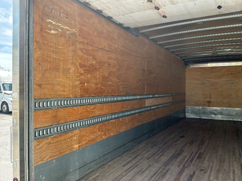 Medium Duty Box Truck-Light and Medium Duty Trucks-International-2020-MV607-Harrisburg-PA-199,589\n\t\tmiles-$ 44,250 - Image 11