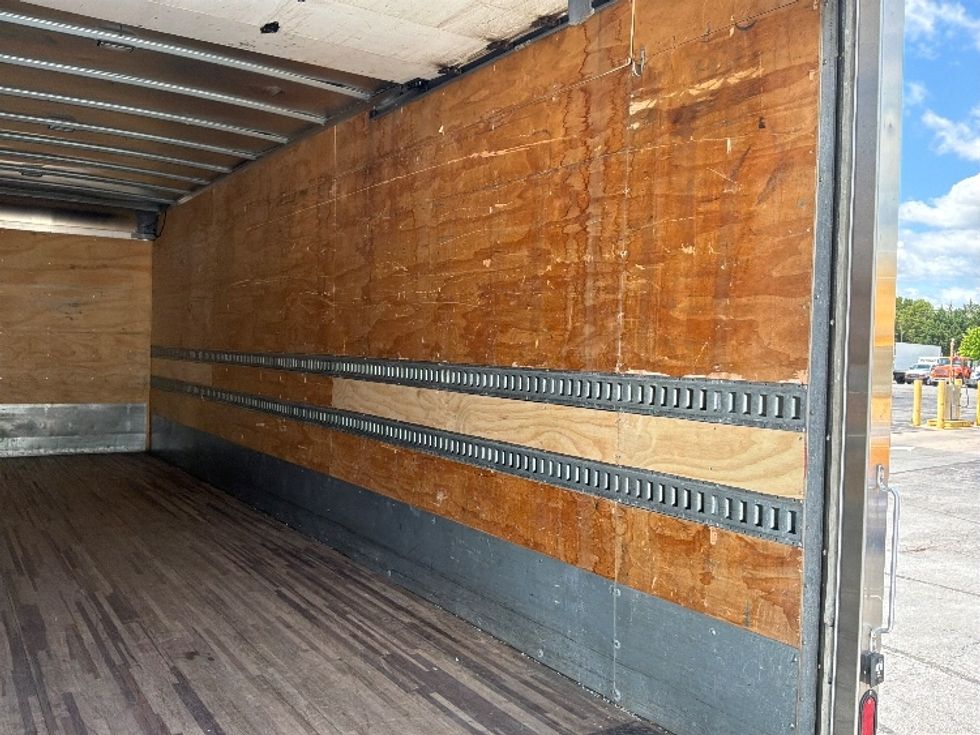 Medium Duty Box Truck-Light and Medium Duty Trucks-International-2020-MV607-Harrisburg-PA-199,589\n\t\tmiles-$ 44,250 - Image 12