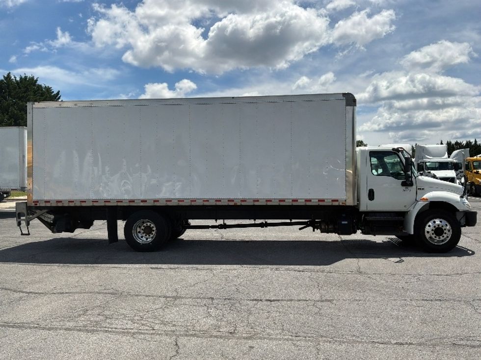 Medium Duty Box Truck-Light and Medium Duty Trucks-International-2020-MV607-Harrisburg-PA-199,589\n\t\tmiles-$ 44,250 - Image 15