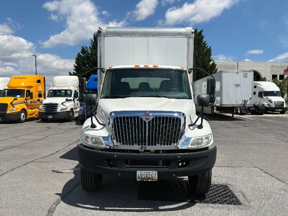 Medium Duty Box Truck-Light and Medium Duty Trucks-International-2020-MV607-Harrisburg-PA-199,589\n\t\tmiles-$ 44,250 - Image 2