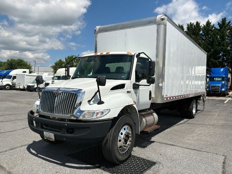Medium Duty Box Truck-Light and Medium Duty Trucks-International-2020-MV607-Harrisburg-PA-199,589\n\t\tmiles-$ 44,250 - Image 3