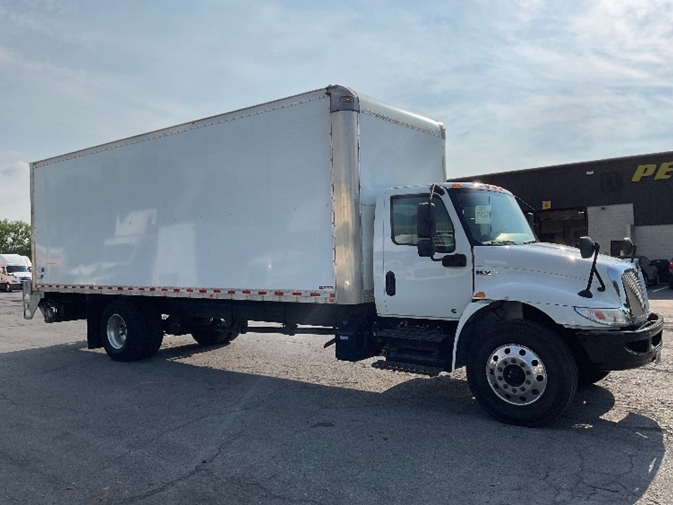 Medium Duty Box Truck-Light and Medium Duty Trucks-International-2020-MV607-Harrisburg-PA-237,192\n\t\tmiles-$ 43,250 - Image 1
