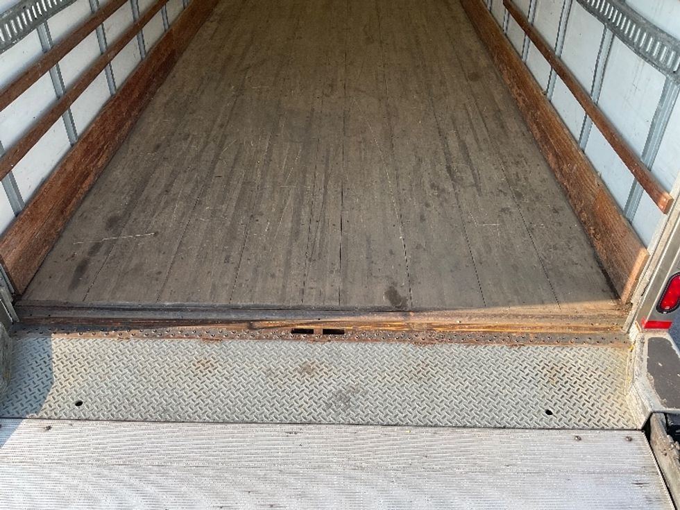 Medium Duty Box Truck-Light and Medium Duty Trucks-International-2020-MV607-Harrisburg-PA-237,192\n\t\tmiles-$ 43,250 - Image 10