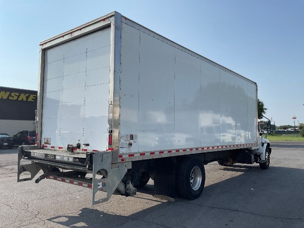 Medium Duty Box Truck-Light and Medium Duty Trucks-International-2020-MV607-Harrisburg-PA-237,192\n\t\tmiles-$ 43,250 - Image 13