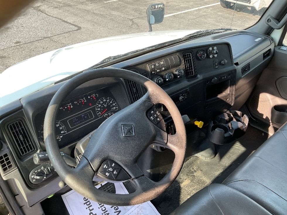 Medium Duty Box Truck-Light and Medium Duty Trucks-International-2020-MV607-Harrisburg-PA-237,192\n\t\tmiles-$ 43,250 - Image 18