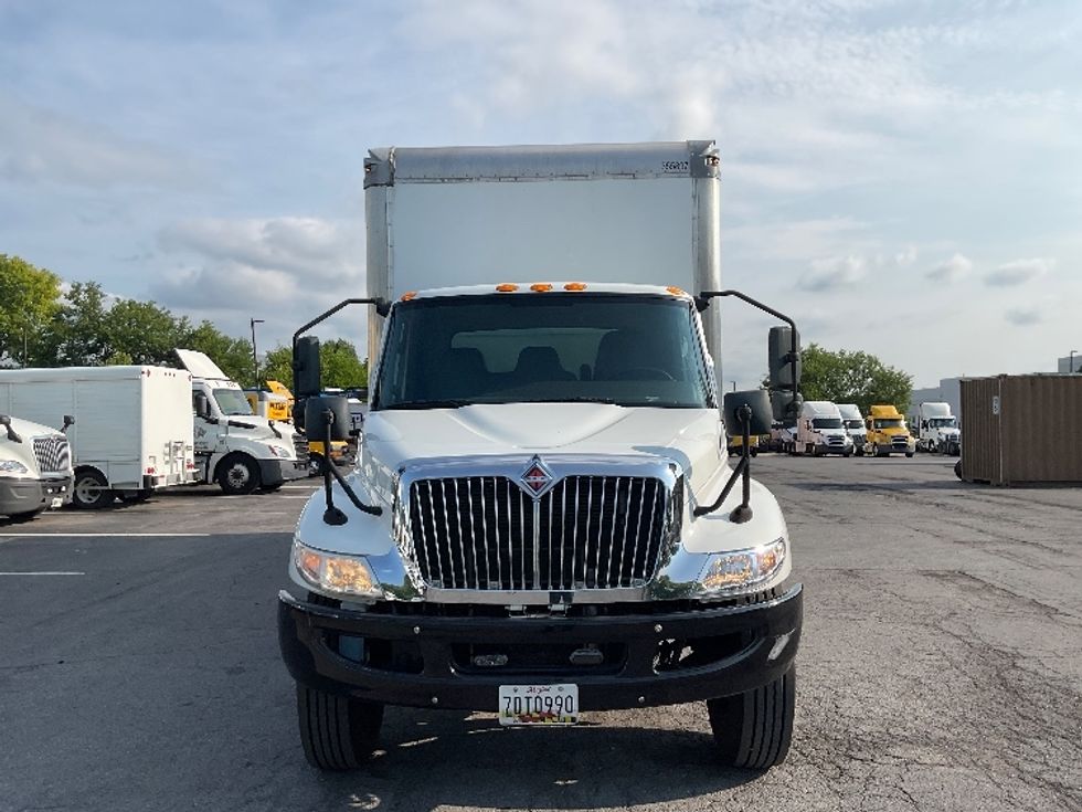Medium Duty Box Truck-Light and Medium Duty Trucks-International-2020-MV607-Harrisburg-PA-237,192\n\t\tmiles-$ 43,250 - Image 2
