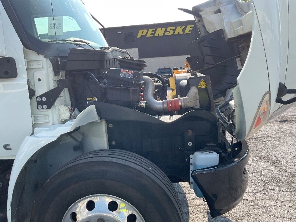 Medium Duty Box Truck-Light and Medium Duty Trucks-International-2020-MV607-Harrisburg-PA-237,192\n\t\tmiles-$ 43,250 - Image 23