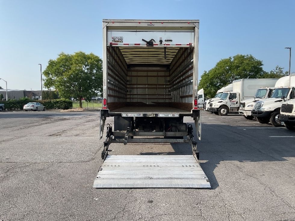 Medium Duty Box Truck-Light and Medium Duty Trucks-International-2020-MV607-Harrisburg-PA-237,192\n\t\tmiles-$ 43,250 - Image 9