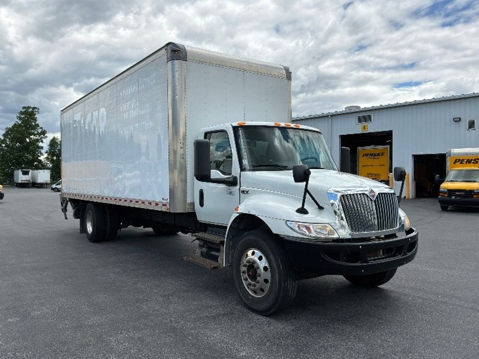 Medium Duty Box Truck-Light and Medium Duty Trucks-International-2020-MV607-Harrisburg-PA-242,438\n\t\tmiles-$ 42,000 - Image 1