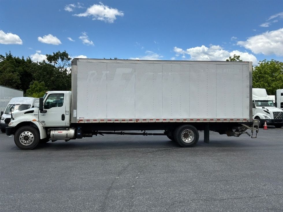 Medium Duty Box Truck-Light and Medium Duty Trucks-International-2020-MV607-Harrisburg-PA-242,438\n\t\tmiles-$ 42,000 - Image 4
