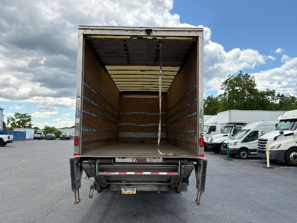 Medium Duty Box Truck-Light and Medium Duty Trucks-International-2020-MV607-Harrisburg-PA-242,438\n\t\tmiles-$ 42,000 - Image 8
