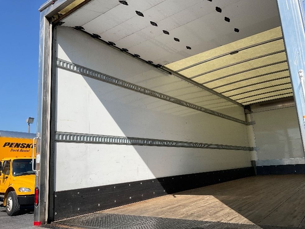 Medium Duty Box Truck-Light and Medium Duty Trucks-International-2020-MV607-Harrisburg-PA-25,298\n\t\tmiles-$ 68,250 - Image 11