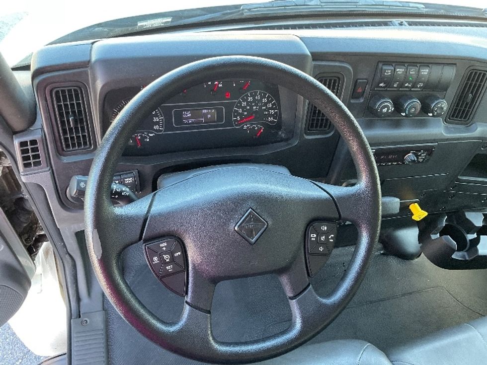 Medium Duty Box Truck-Light and Medium Duty Trucks-International-2020-MV607-Harrisburg-PA-25,298\n\t\tmiles-$ 68,250 - Image 18