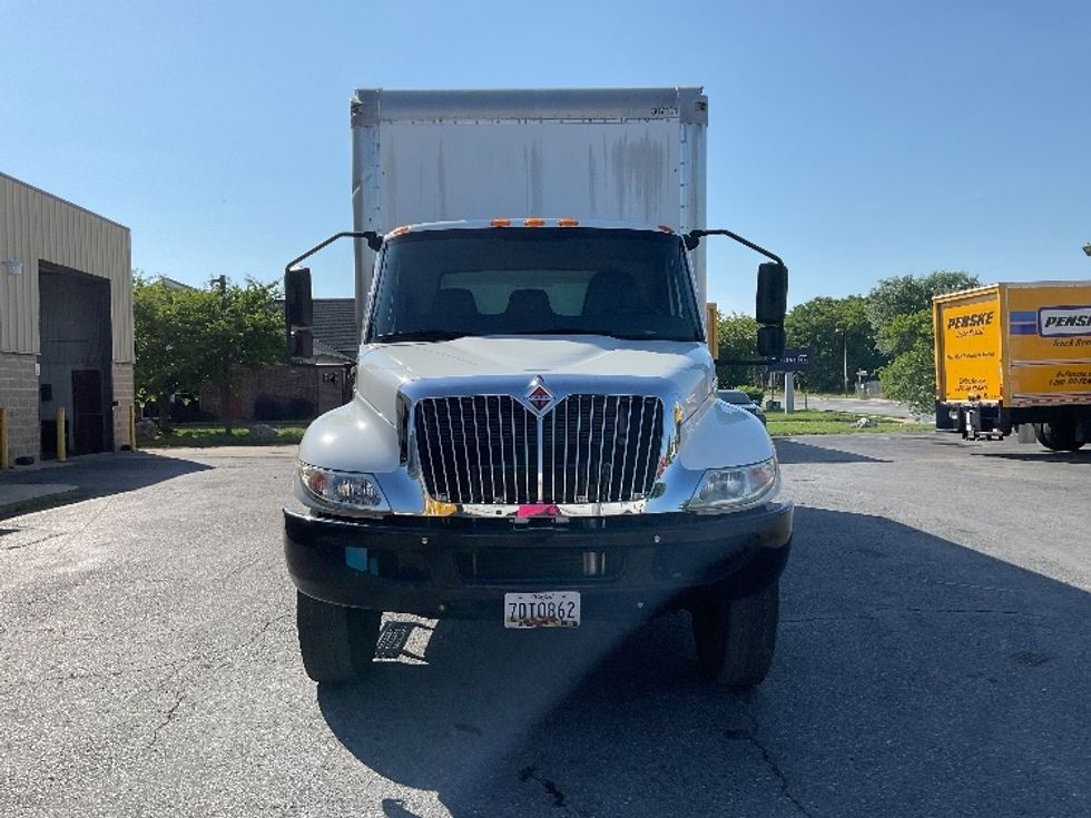 Medium Duty Box Truck-Light and Medium Duty Trucks-International-2020-MV607-Harrisburg-PA-25,298\n\t\tmiles-$ 68,250 - Image 2