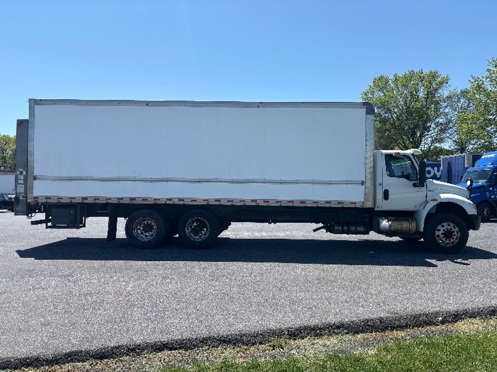 Medium Duty Box Truck-Light and Medium Duty Trucks-International-2020-MV607-Harrisburg-PA-338,162\n\t\tmiles-$ 30,250 - Image 15