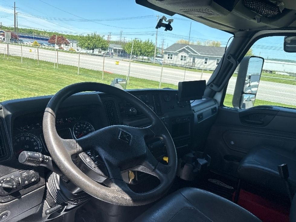 Medium Duty Box Truck-Light and Medium Duty Trucks-International-2020-MV607-Harrisburg-PA-338,162\n\t\tmiles-$ 30,250 - Image 17