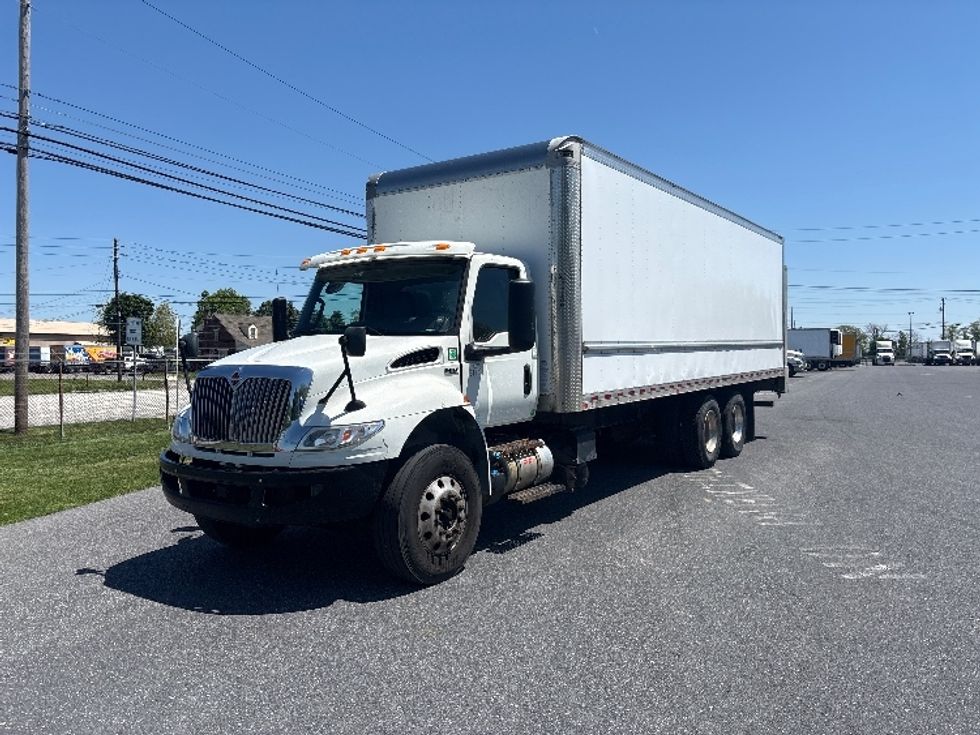 Medium Duty Box Truck-Light and Medium Duty Trucks-International-2020-MV607-Harrisburg-PA-338,162\n\t\tmiles-$ 30,250 - Image 3