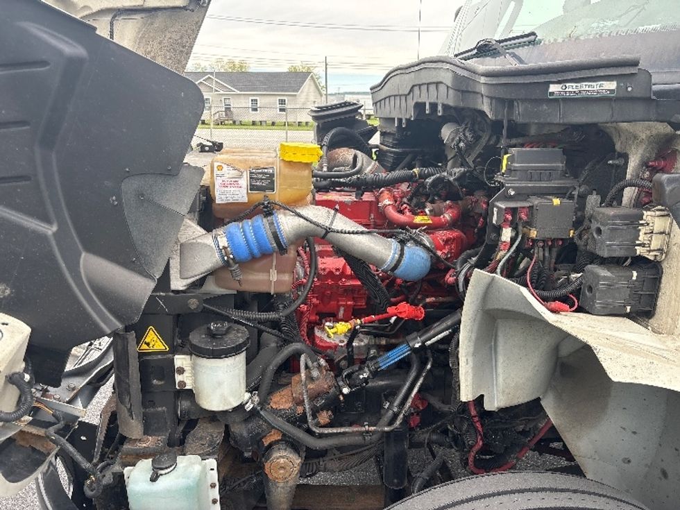 Medium Duty Box Truck-Light and Medium Duty Trucks-International-2020-MV607-Harrisburg-PA-342,088\n\t\tmiles-$ 30,000 - Image 24