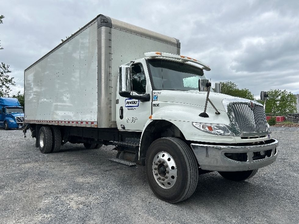 Medium Duty Box Truck-Light and Medium Duty Trucks-International-2020-MV607-Harrisburg-PA-342,455\n\t\tmiles-$ 22,000 - Image 1