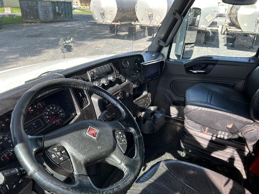 Medium Duty Box Truck-Light and Medium Duty Trucks-International-2020-MV607-Harrisburg-PA-342,455\n\t\tmiles-$ 22,000 - Image 17