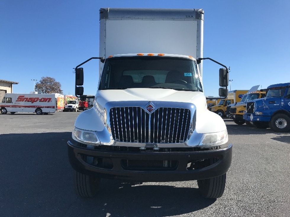 Medium Duty Box Truck-Light and Medium Duty Trucks-International-2020-MV607-Harrisonburg-VA-145,146\n\t\tmiles-$ 57,000 - Image 2