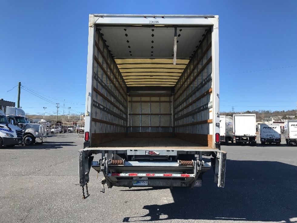 Medium Duty Box Truck-Light and Medium Duty Trucks-International-2020-MV607-Harrisonburg-VA-145,146\n\t\tmiles-$ 57,000 - Image 8