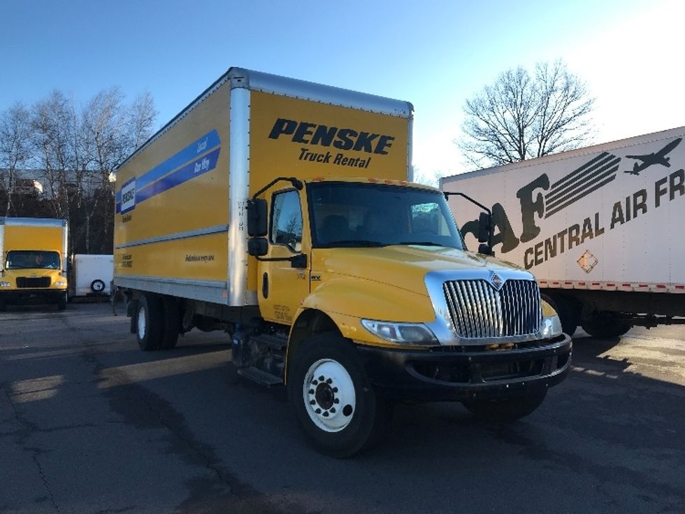 Medium Duty Box Truck-Light and Medium Duty Trucks-International-2020-MV607-Hazleton-PA-219,950\n\t\tmiles-$ 38,000 - Image 1