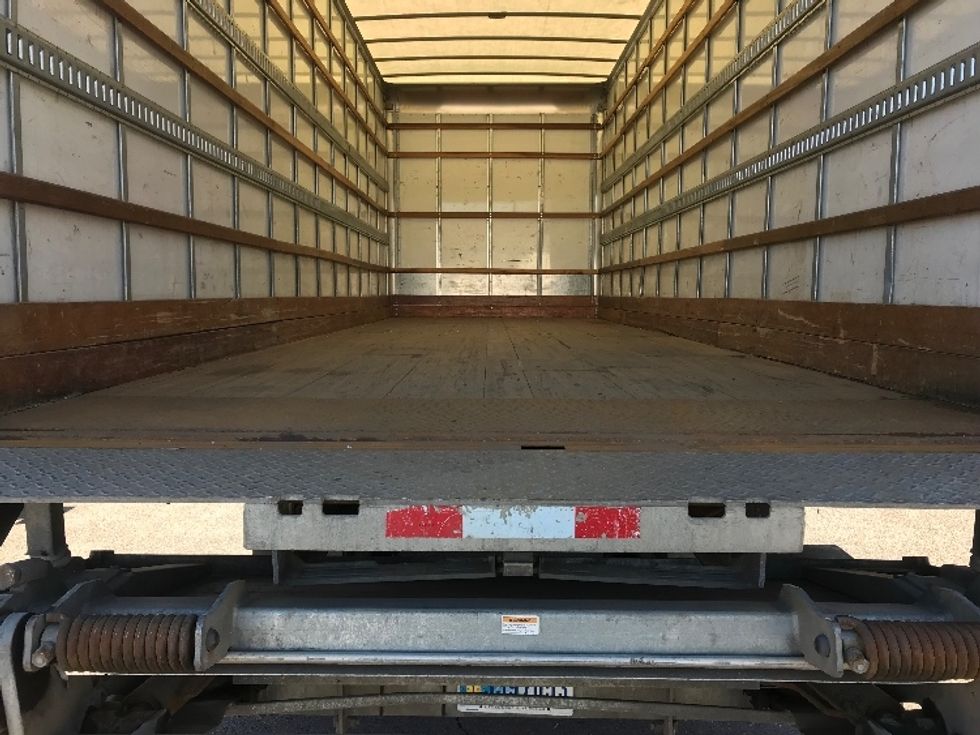 Medium Duty Box Truck-Light and Medium Duty Trucks-International-2020-MV607-Hazleton-PA-219,950\n\t\tmiles-$ 38,000 - Image 10