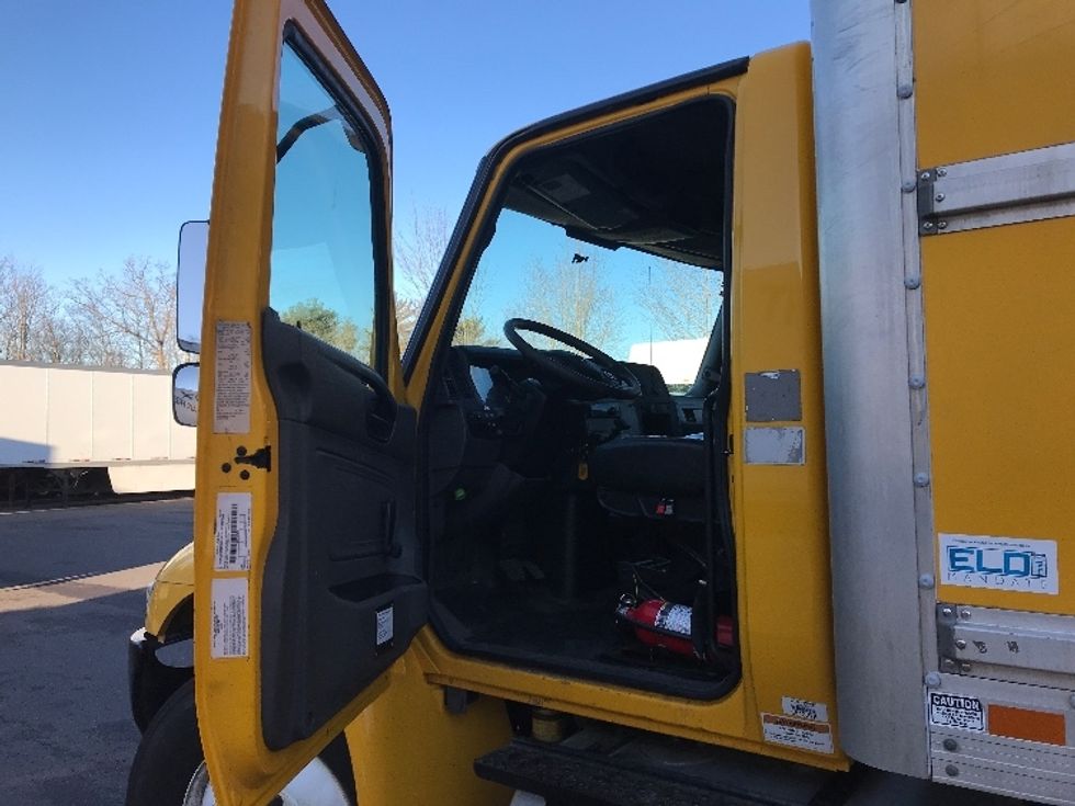 Medium Duty Box Truck-Light and Medium Duty Trucks-International-2020-MV607-Hazleton-PA-219,950\n\t\tmiles-$ 38,000 - Image 16