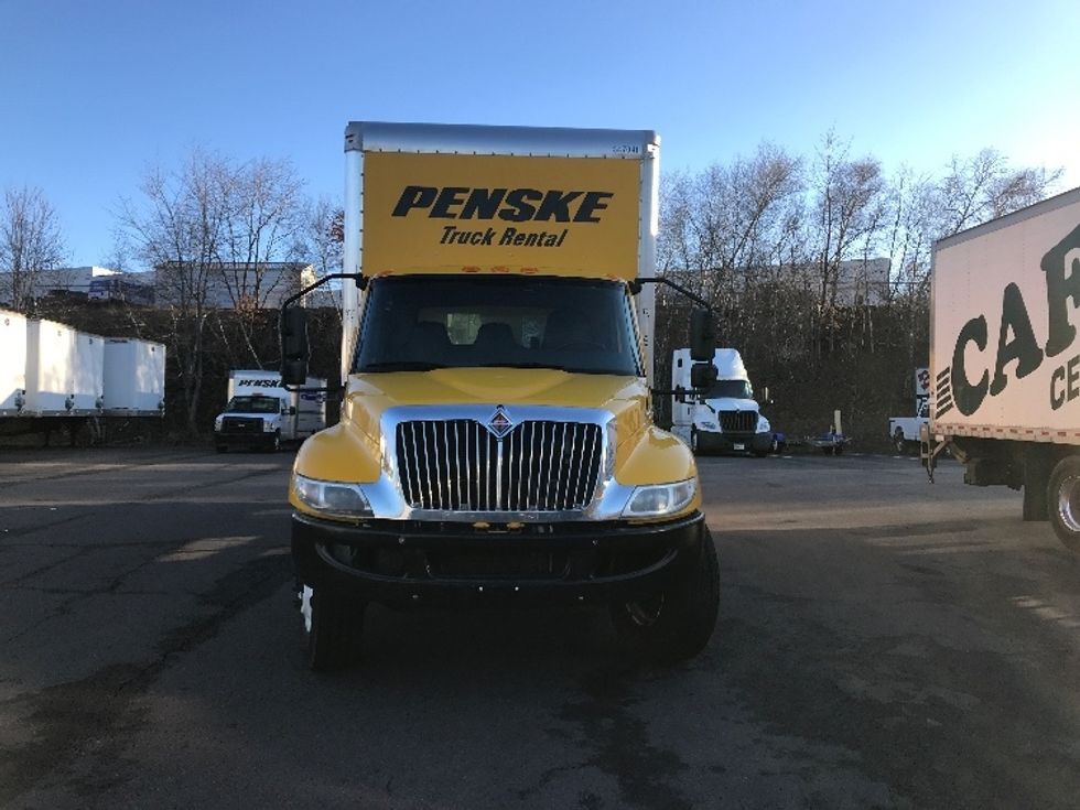 Medium Duty Box Truck-Light and Medium Duty Trucks-International-2020-MV607-Hazleton-PA-219,950\n\t\tmiles-$ 38,000 - Image 2