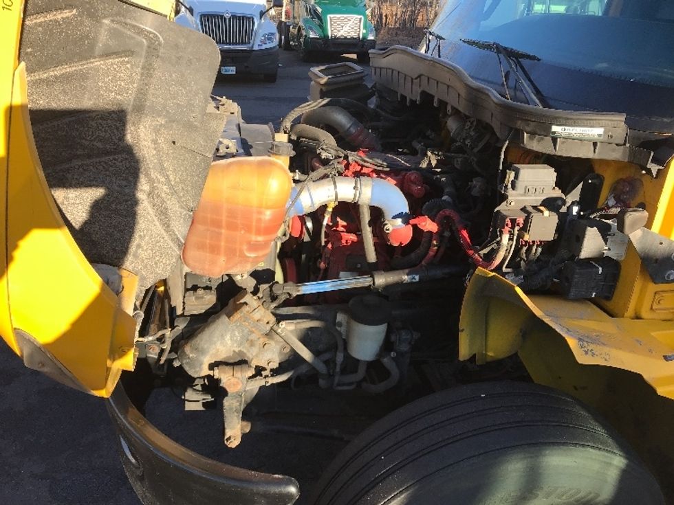 Medium Duty Box Truck-Light and Medium Duty Trucks-International-2020-MV607-Hazleton-PA-219,950\n\t\tmiles-$ 38,000 - Image 24