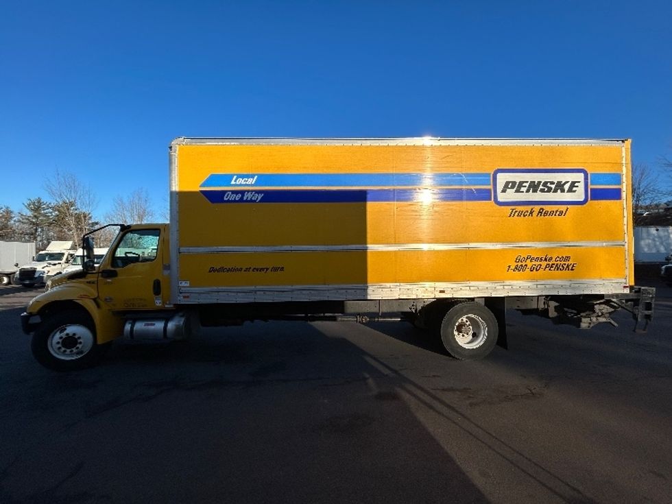 Medium Duty Box Truck-Light and Medium Duty Trucks-International-2020-MV607-Hazleton-PA-219,950\n\t\tmiles-$ 38,000 - Image 4