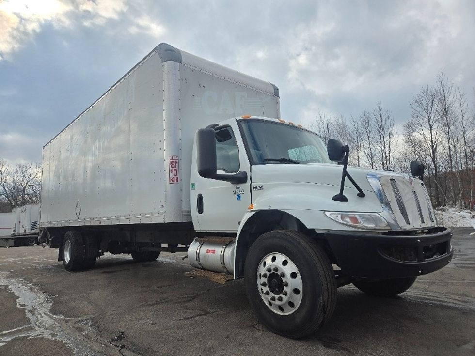 Medium Duty Box Truck-Light and Medium Duty Trucks-International-2020-MV607-Hazleton-PA-297,974\n\t\tmiles-$ 20,500 - Image 1