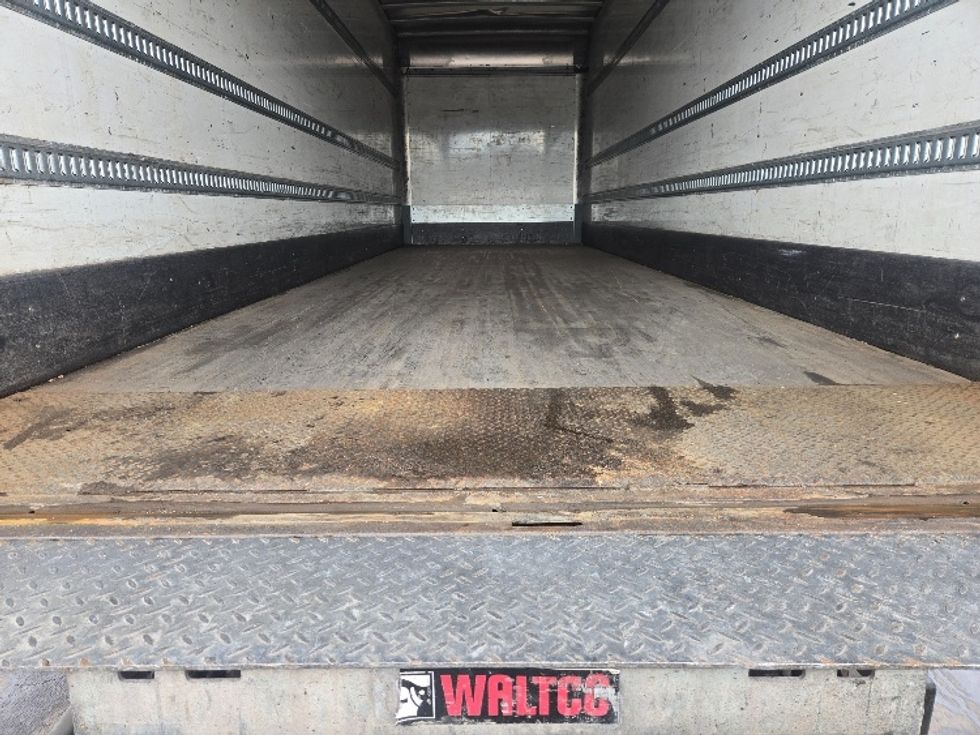 Medium Duty Box Truck-Light and Medium Duty Trucks-International-2020-MV607-Hazleton-PA-297,974\n\t\tmiles-$ 20,500 - Image 10