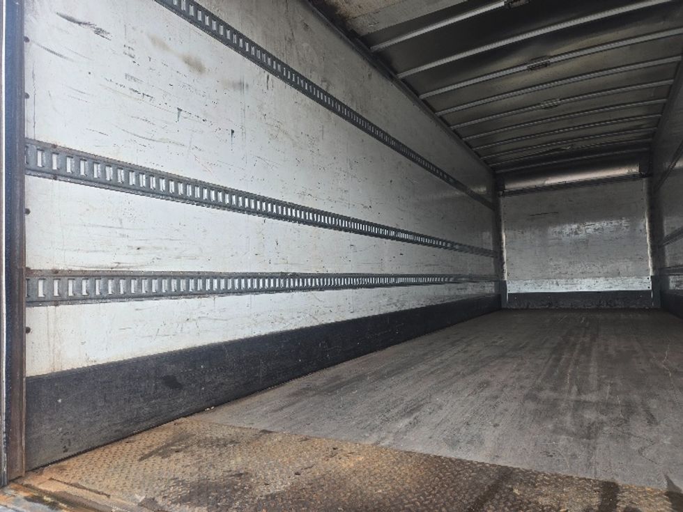 Medium Duty Box Truck-Light and Medium Duty Trucks-International-2020-MV607-Hazleton-PA-297,974\n\t\tmiles-$ 20,500 - Image 11