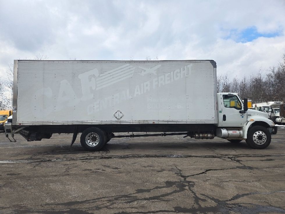 Medium Duty Box Truck-Light and Medium Duty Trucks-International-2020-MV607-Hazleton-PA-297,974\n\t\tmiles-$ 20,500 - Image 15