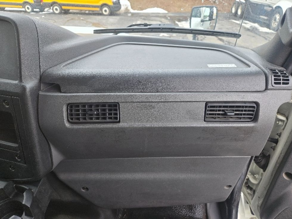 Medium Duty Box Truck-Light and Medium Duty Trucks-International-2020-MV607-Hazleton-PA-297,974\n\t\tmiles-$ 20,500 - Image 21