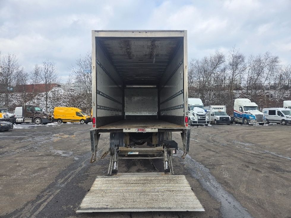 Medium Duty Box Truck-Light and Medium Duty Trucks-International-2020-MV607-Hazleton-PA-297,974\n\t\tmiles-$ 20,500 - Image 9