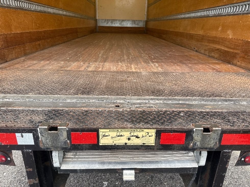 Medium Duty Box Truck-Light and Medium Duty Trucks-International-2020-MV607-Homewood-AL-117,497\n\t\tmiles-$ 55,750 - Image 10