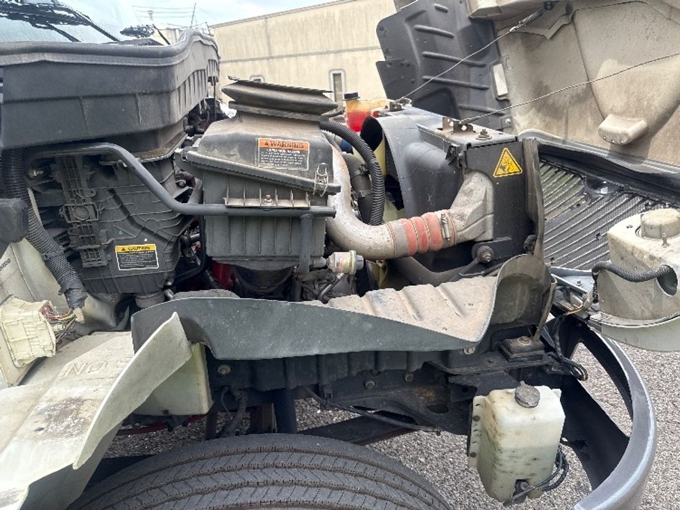 Medium Duty Box Truck-Light and Medium Duty Trucks-International-2020-MV607-Homewood-AL-117,497\n\t\tmiles-$ 55,750 - Image 23