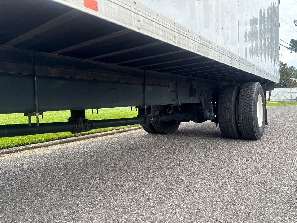 Medium Duty Box Truck-Light and Medium Duty Trucks-International-2020-MV607-Homewood-AL-117,497\n\t\tmiles-$ 55,750 - Image 5