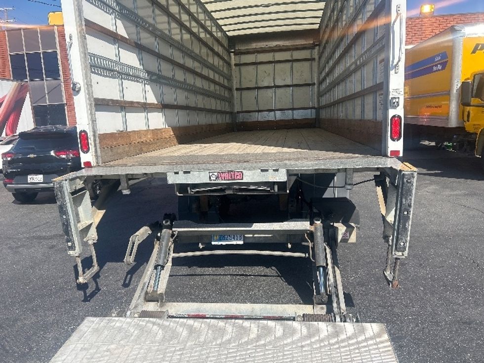 Medium Duty Box Truck-Light and Medium Duty Trucks-International-2020-MV607-Homewood-AL-181,557\n\t\tmiles-$ 54,000 - Image 10