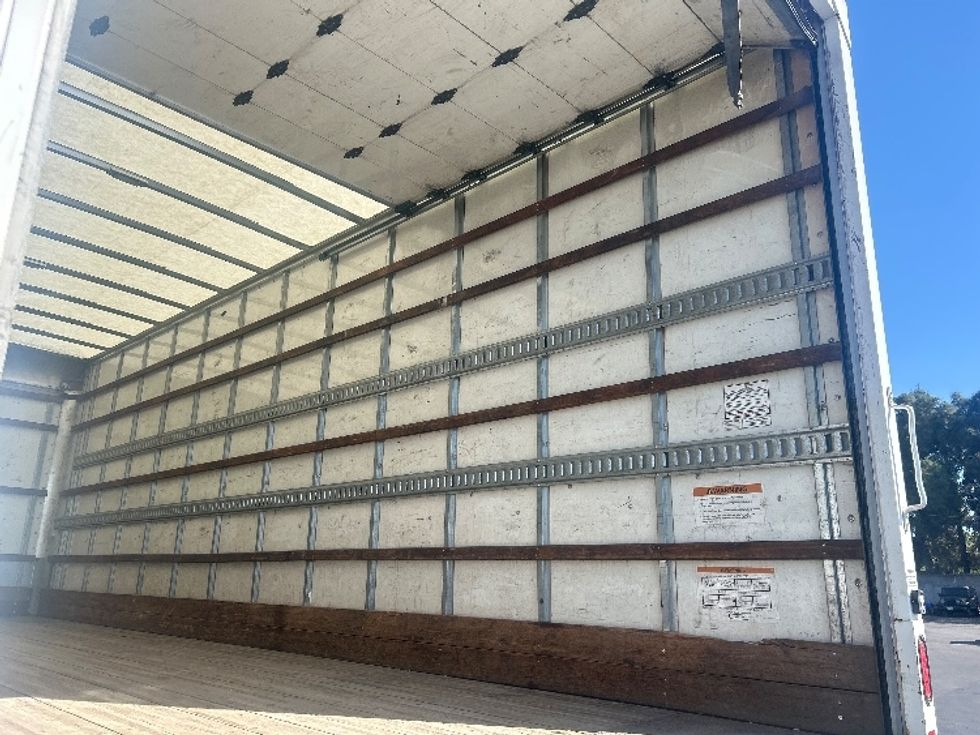 Medium Duty Box Truck-Light and Medium Duty Trucks-International-2020-MV607-Homewood-AL-181,557\n\t\tmiles-$ 54,000 - Image 12